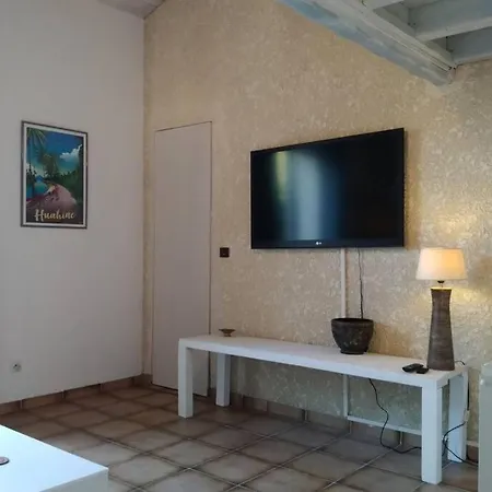 Joli Independant Avec Jardin Et Piscine Partages 公寓 Arces-sur-Gironde