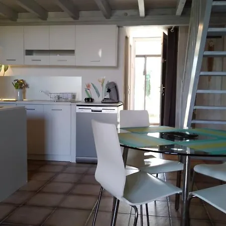 Apartment Joli Independant Avec Jardin Et Piscine Partages