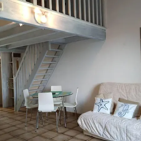 Apartment Joli Independant Avec Jardin Et Piscine Partages *
