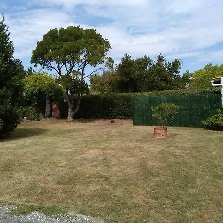 Joli Independant Avec Jardin Et Piscine Partages Apartment Arces-sur-Gironde