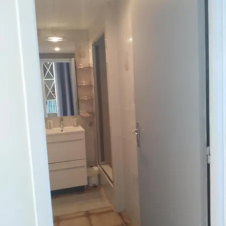 Joli Independant Avec Jardin Et Piscine Partages Arces-sur-Gironde